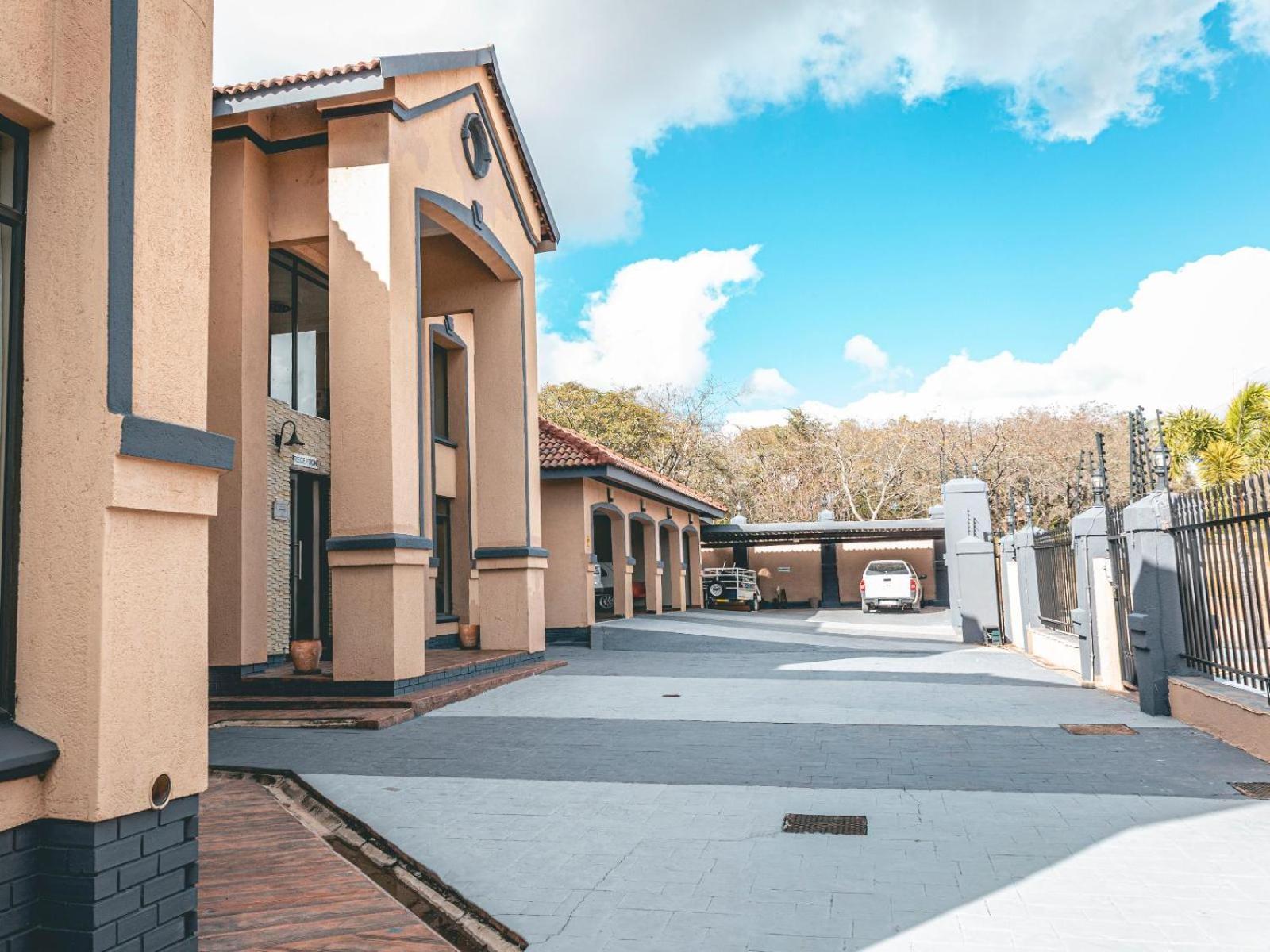 Khutso Boutique Hotel Хейзивю Екстериор снимка