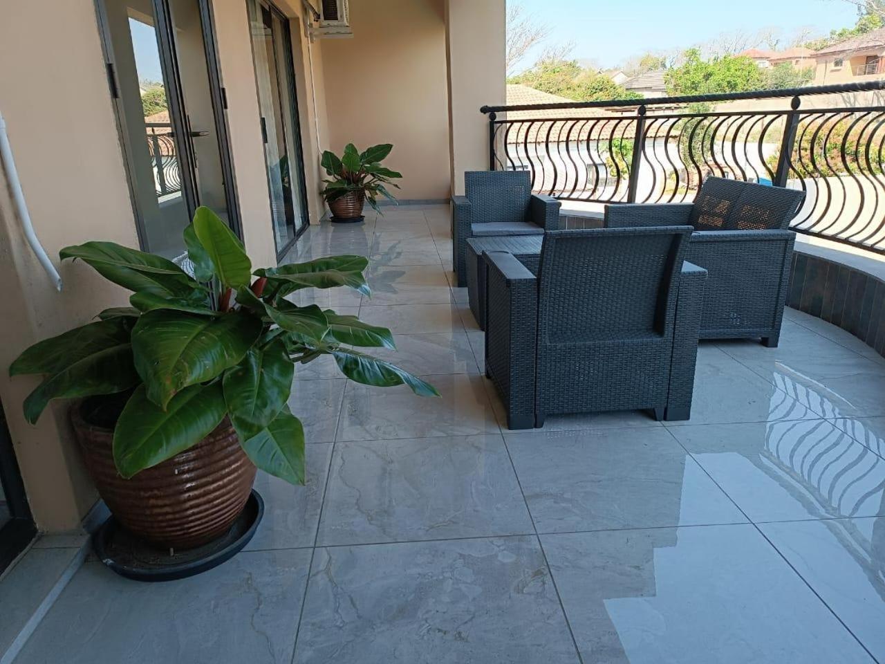 Khutso Boutique Hotel Хейзивю Стая снимка