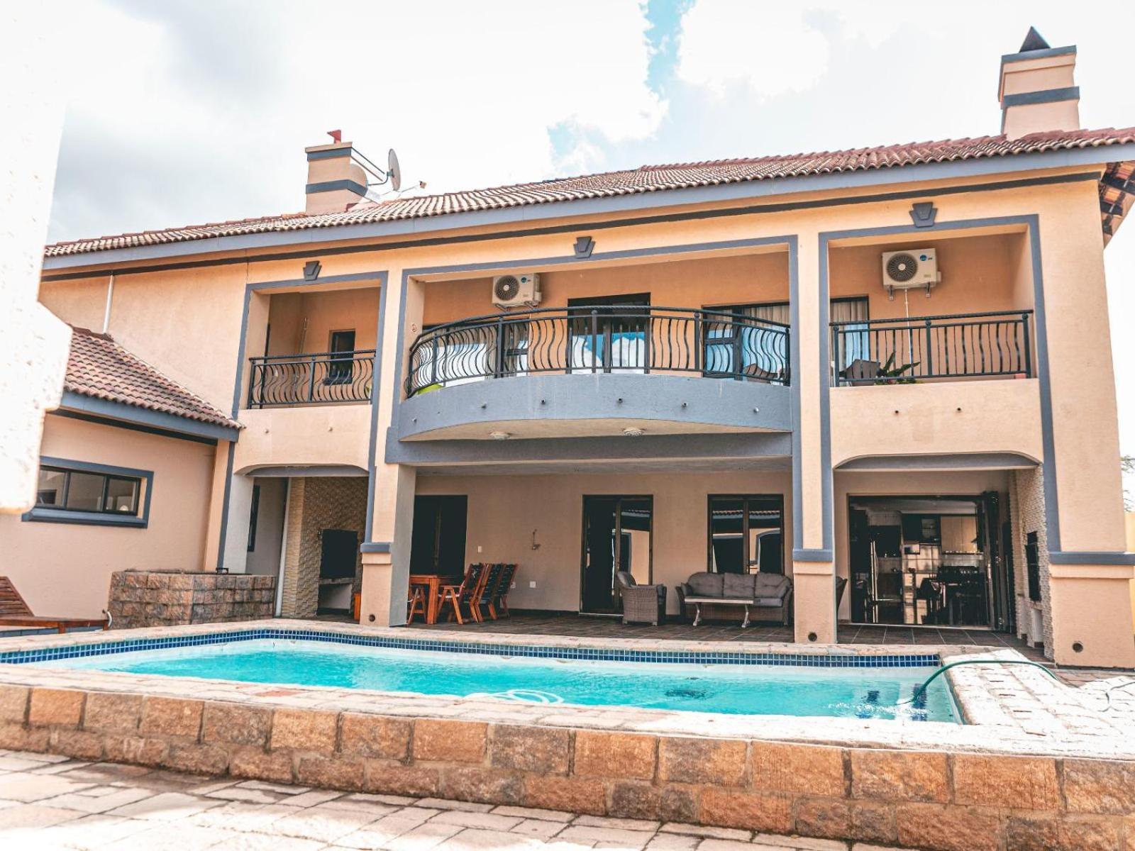 Khutso Boutique Hotel Хейзивю Екстериор снимка