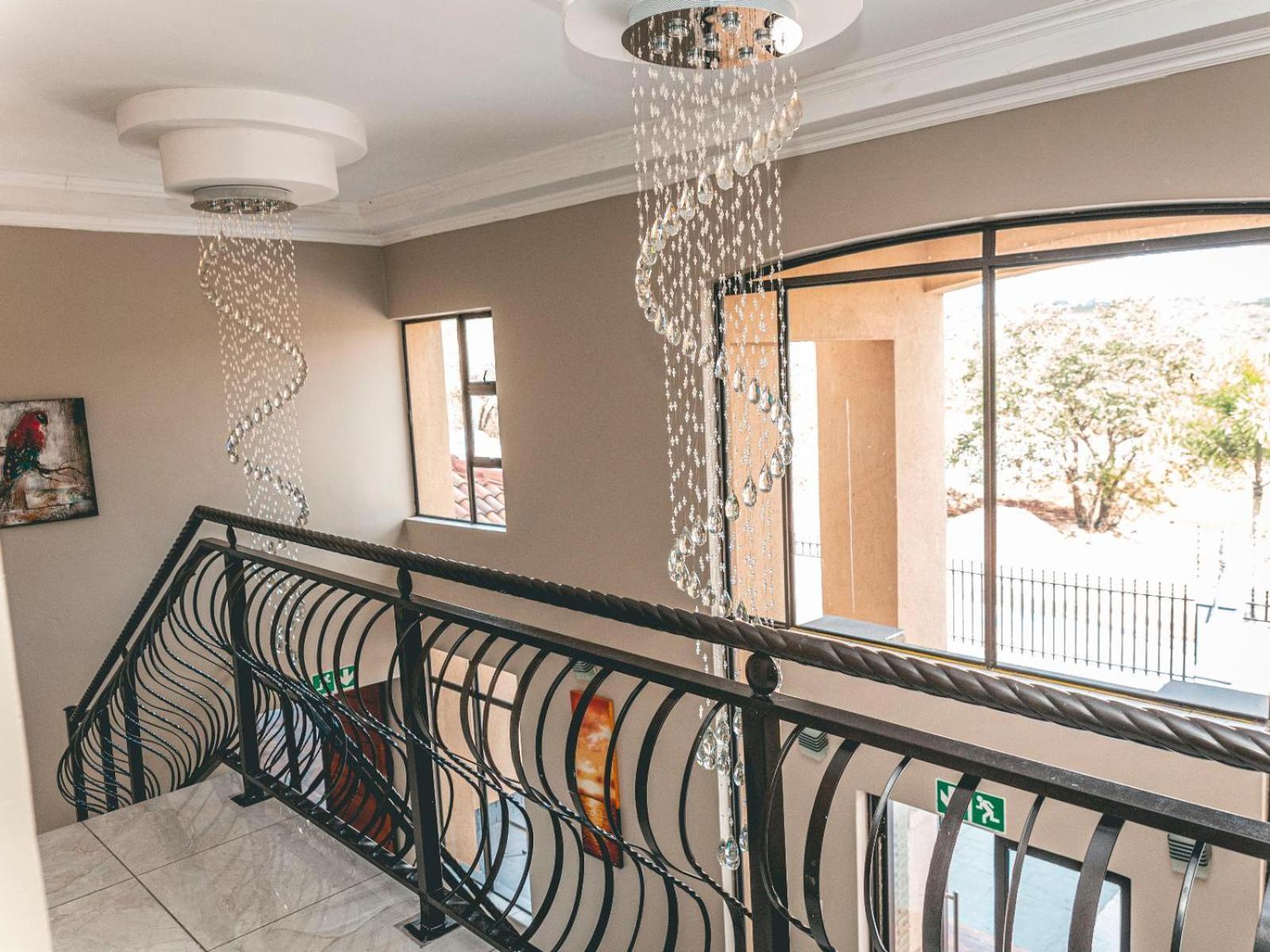 Khutso Boutique Hotel Хейзивю Екстериор снимка
