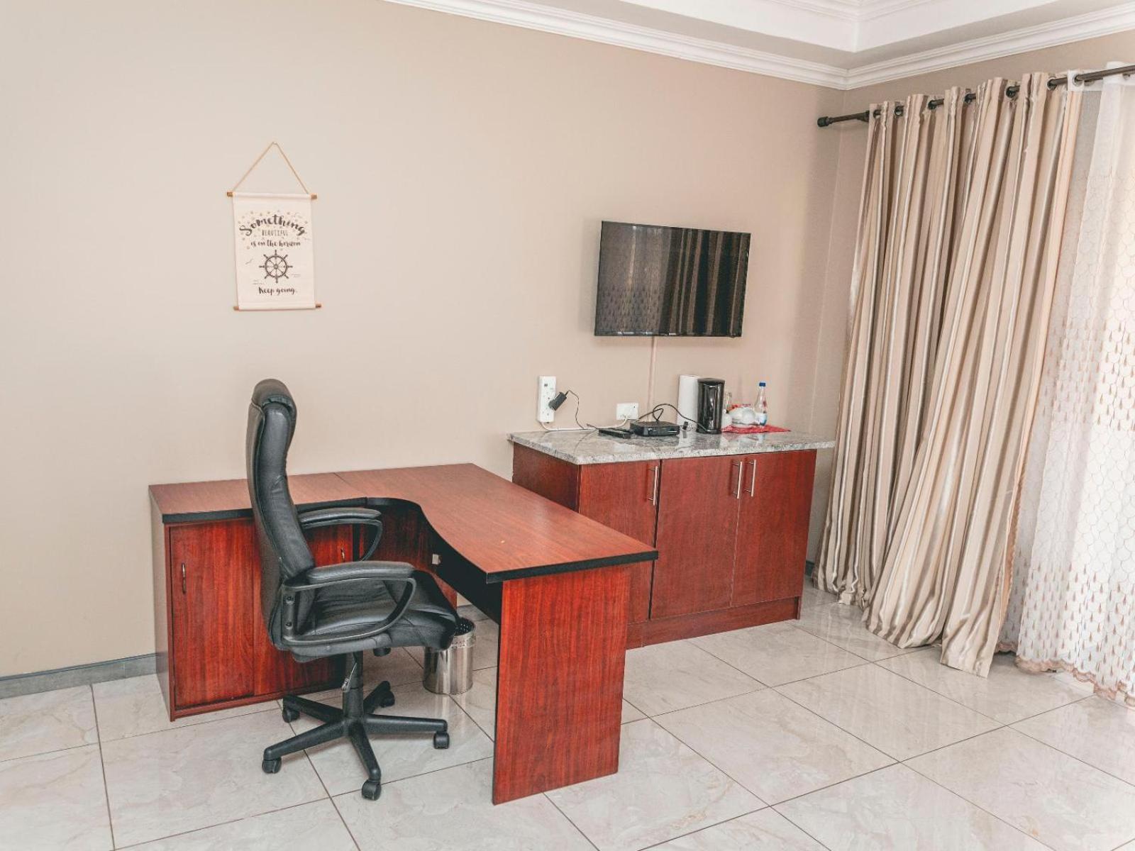 Khutso Boutique Hotel Хейзивю Стая снимка