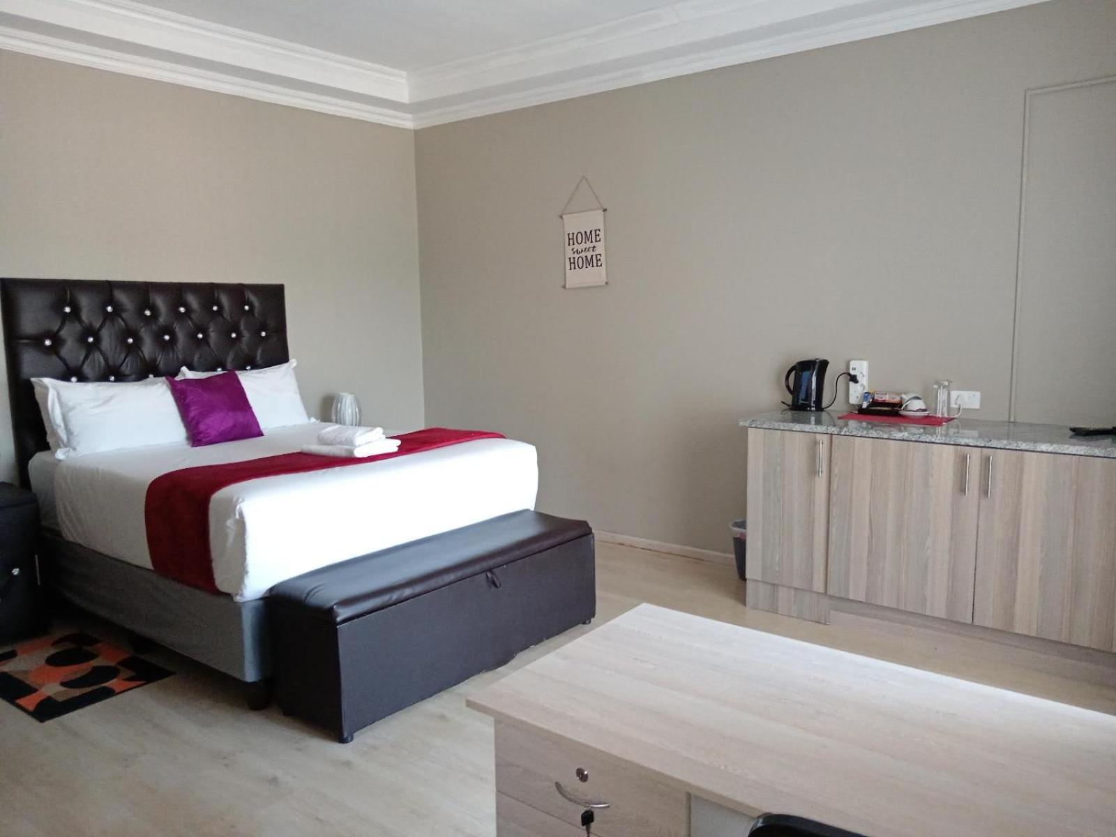 Khutso Boutique Hotel Хейзивю Стая снимка