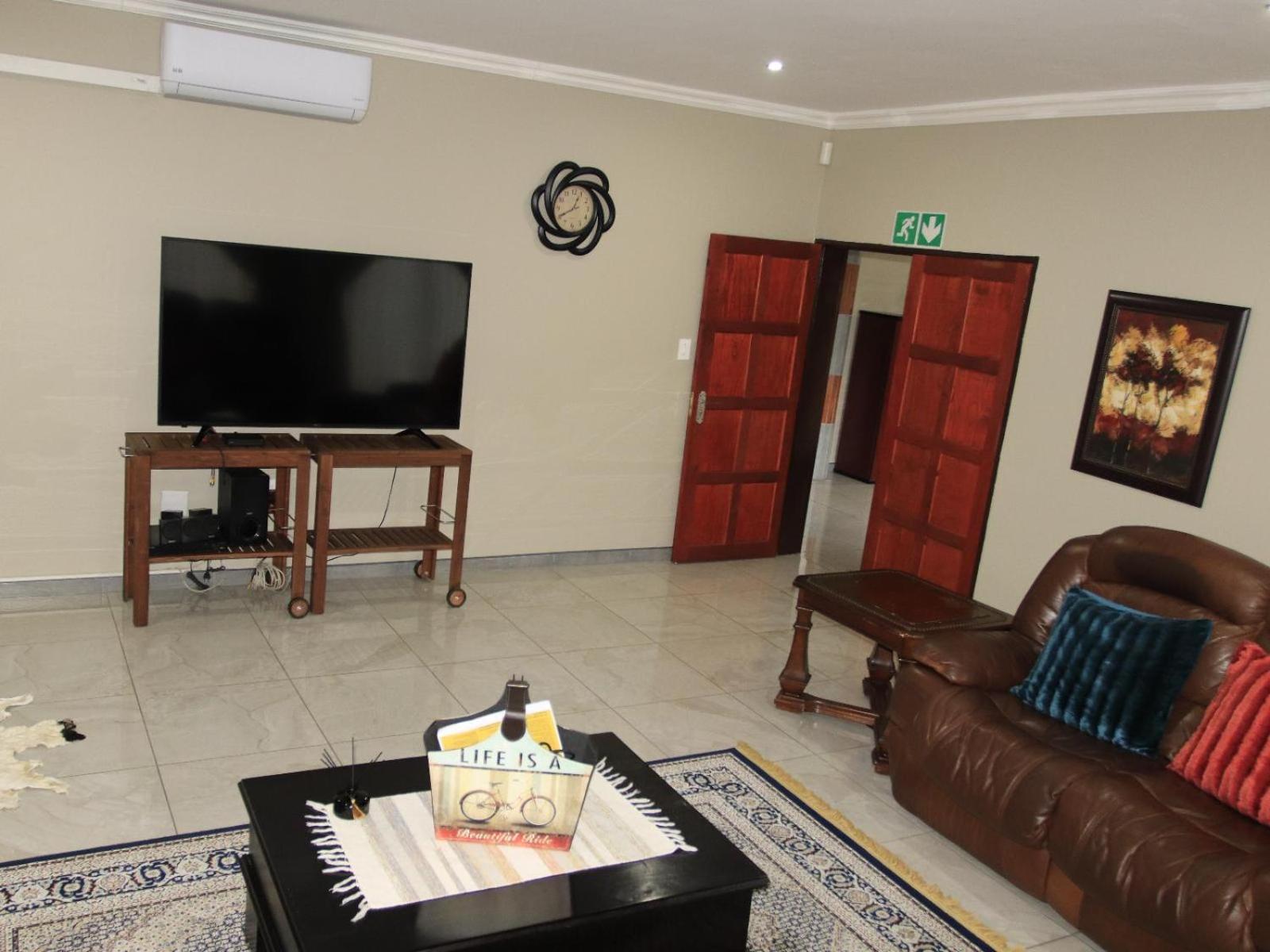 Khutso Boutique Hotel Хейзивю Екстериор снимка